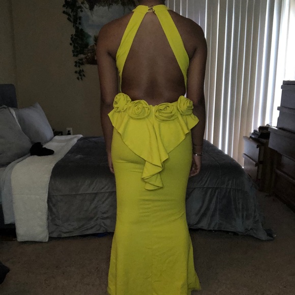 Yellow Dress Long - Picture 3 of 8